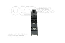 Upevňovacia svorka (3)