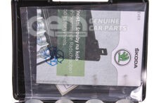 1 súpr. skrutiek kolesa, zamedzujúca krádeži (2)