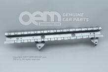 Priečny nosník s držiakom pre rezervné koleso