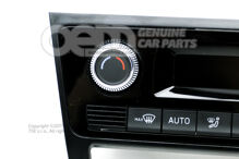 Zobrazov. a ovládacia jedn. s riad. jedn. pre elektronicky regulovanú klimatizáciu saténovo čierna/biela 5JA907044EWHS (1)