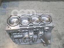 Blok valcov s piestami, kľukovým hriadeľom a ložiskami