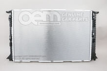 Chladič chladiacej kvapaliny s chladičom oleja (1)