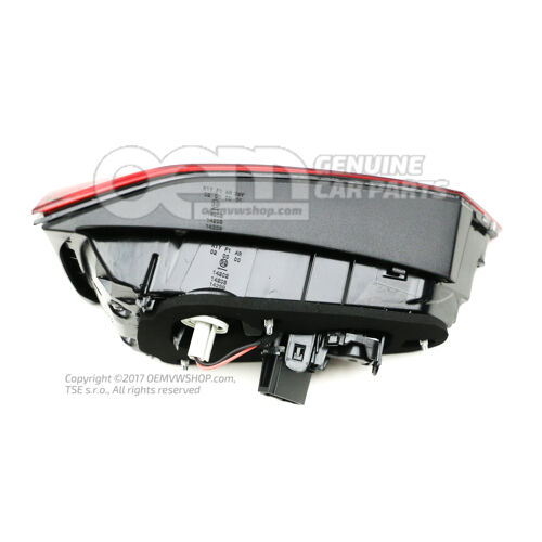 LED koncový svetlomet s koncovým hmlovým svetlom