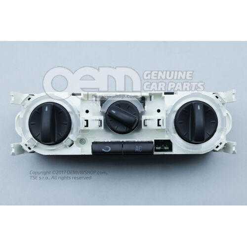 Čerstvý vzduch a kúrenie ovládajú saténovo čiernu farbu