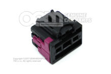 Puzdro s plochými kontaktmi s blokovaním kontaktu (1)