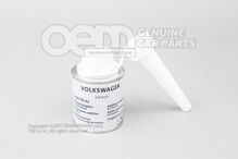 Viacúčelová prísada do palív pre motory Otto