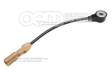 Snímač klepania so súpravou vodičov