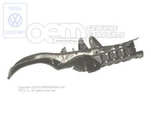 Pozdĺžny nosník dole zvonku pre podbeh kolesa