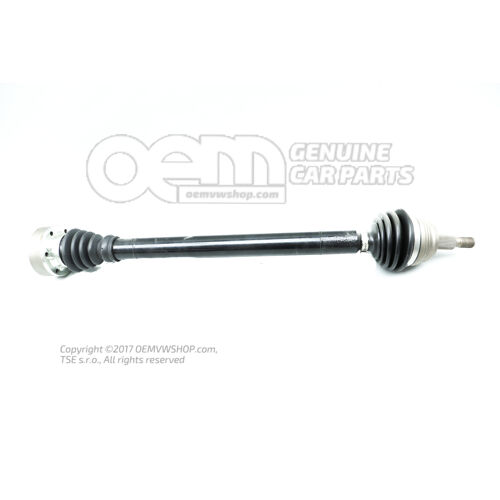 Kĺbový hriadeľ s kĺbmi s konštantnou rýchlosťou