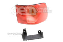 Koncový svetlomet so smerovým, brzdovým a koncovým svetlom, odrazové sklo