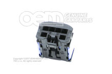 Puzdro s plochými kontaktmi s blokovaním kontaktu