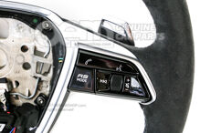 4K0419091BPXXC Audi RS6, RS7 C8 Multifunkčný vyhrievaný volant z alcantary s oceľovosivým prešívaním (2)