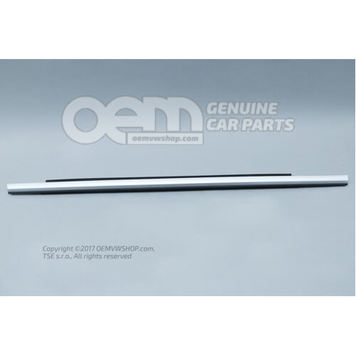 Tesnenie okennej štrbiny s ozdobnou lištou hliníková matná Audi RS3 quattro 8V