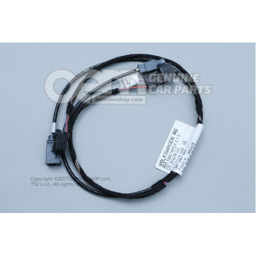 Vedenie adaptéra 7C4971757