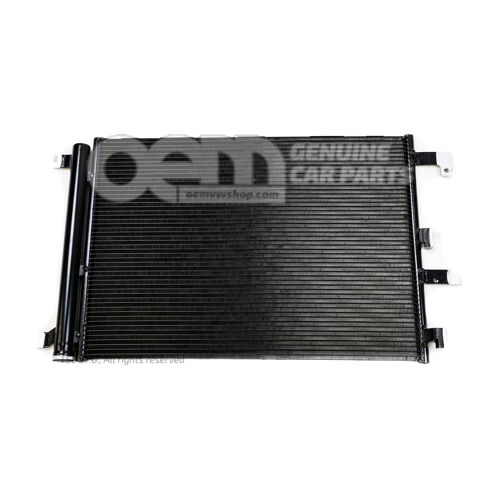 Kondenzátor klimatizácie s nádržkou na kvapalinu