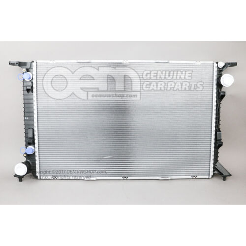 Chladič chladiacej kvapaliny s chladičom oleja