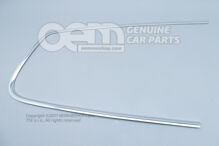 Orezajte lesklý hliník