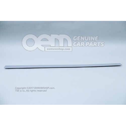 Ochranný pásik pre dvere základným náterom