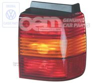 Koncový svetlomet so smerovým, brzdovým a koncovým svetlom, odrazové sklo