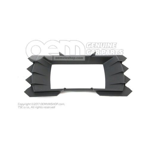 Ozdobte saténovo čiernu Škodu Octavia 5E