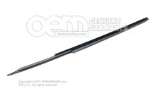 Tesnenie štrbiny okna s ozdobnou lištou čierna (1)