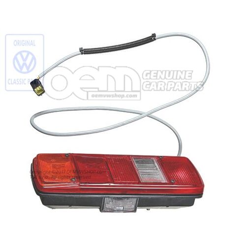 Koncový svetlomet s cúvacím svetlom