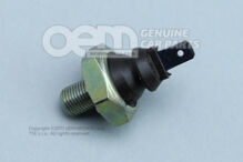 Spínač tlaku oleja