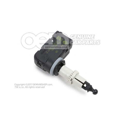 Servomotor sklonu svetlometov