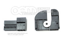 Puzdro s plochými kontaktmi s blokovaním kontaktu (1)