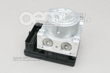 Jednotka ABS s riadiacou jednotkou naplnená a odvzdušnená