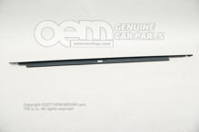 Tesnenie štrbiny okna s lištou z hliníka mat