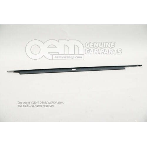 Tesnenie štrbiny okna s lištou z hliníka mat