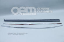 Kryt dverí lakovaný / chróm