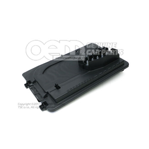 Držiak poistiek s krytom akumulátora