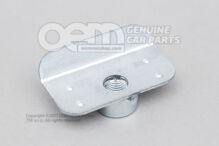 Zosilňovacia platňa pre upevnenie bezpečnostného pásu