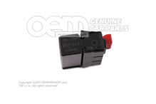 Puzdro s plochými kontaktmi s blokovaním kontaktu 1K8972928 (2)