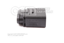 Puzdro s plochými kontaktmi s blokovaním kontaktu (2)