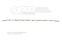 Ozdobte čierny Volkswagen Touran 5T (1)