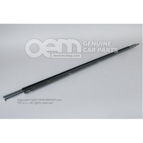 Utesnenie okennej šachty s ozdobnou lištou