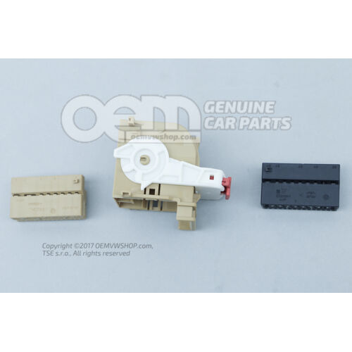 Kryt s plochým kontaktom s blokovacím mechanizmom kontaktov 85E937702A