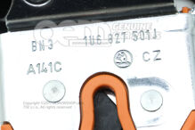 Nebezpečenstvo blokovania veka oranžová Škoda Octavia 1U (2)