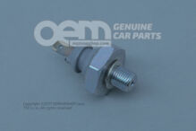 Spínač tlaku oleja