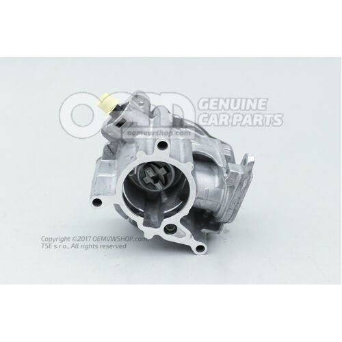 Vákuová pumpa 06J145100AD