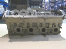 Hlava valcov s ventilmi a vačkovým hriadeľom (2)