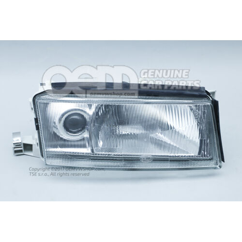 Halogénový svetlomet s halogénovým hmlovým svetlomet.