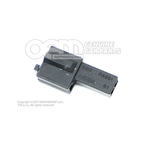 Puzdro s plochými kontaktmi