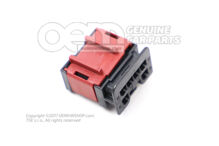 Puzdro s plochými kontaktmi s blokovaním kontaktu