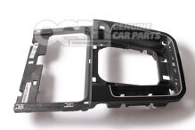 Kryt rýchlostného stupňa to zatvára na čierno