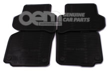 1 súprava rohoží (guma)