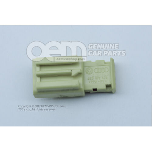 Puzdro s plochými kontaktmi